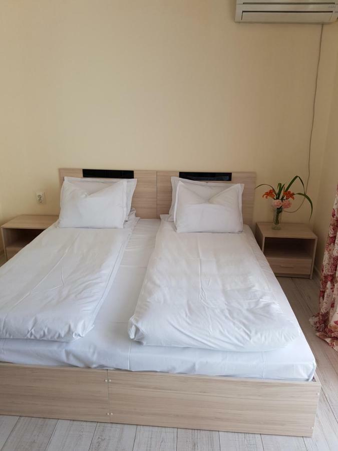 Guesthouse Zanier Νεσέμπαρ Εξωτερικό φωτογραφία