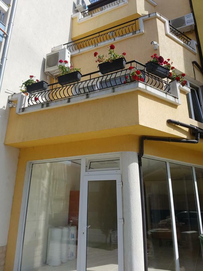 Guesthouse Zanier Νεσέμπαρ Εξωτερικό φωτογραφία